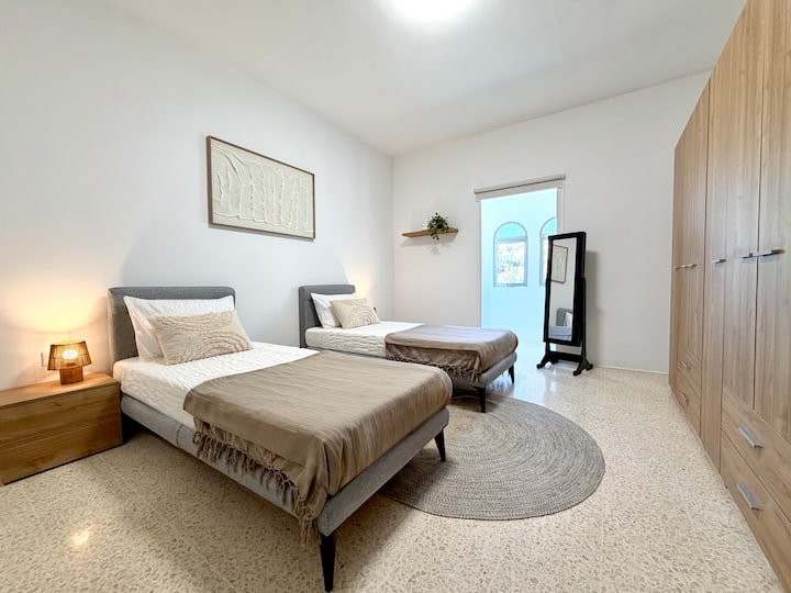 Huge 4br House + Rooftop | 5min To Valletta - Valletta, Malta