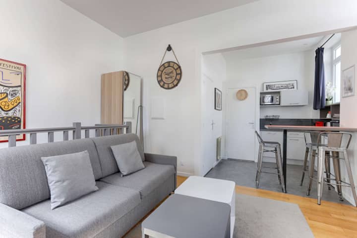 Appartement De Charme Au Coeur Des Batignolles. - Saint-Ouen