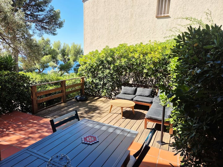 Appartement Vue Mer, Terrasses Et Piscines - Tolone