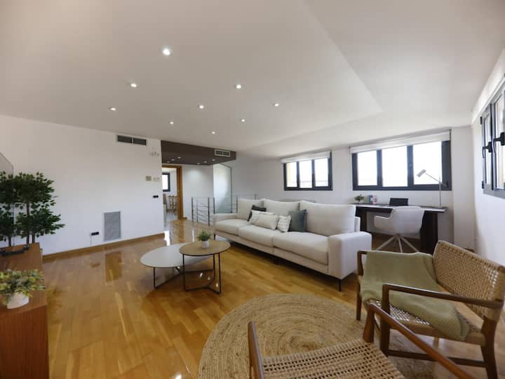 Bravissimo Plaça Catalunya 10, Penthouse Duplex - Girona