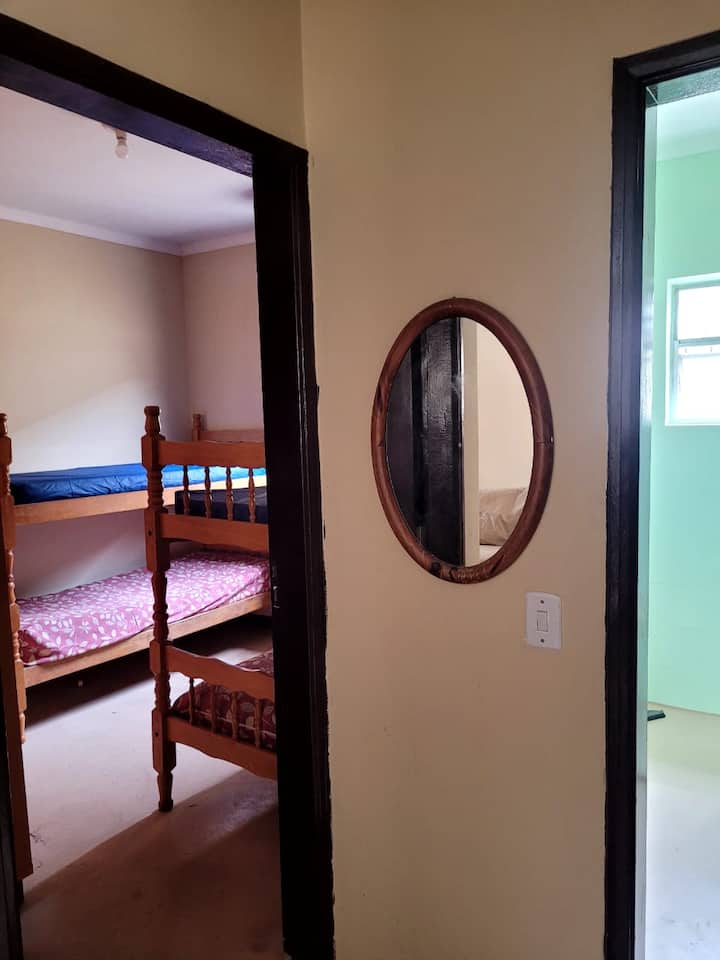 საძინებელი 4