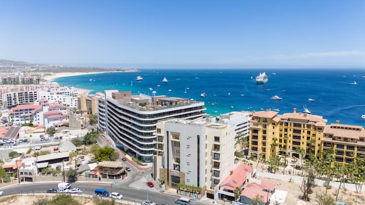 Walk To The Beach & Marina Jaw-dropping 3br Condo - Cabo San Lucas