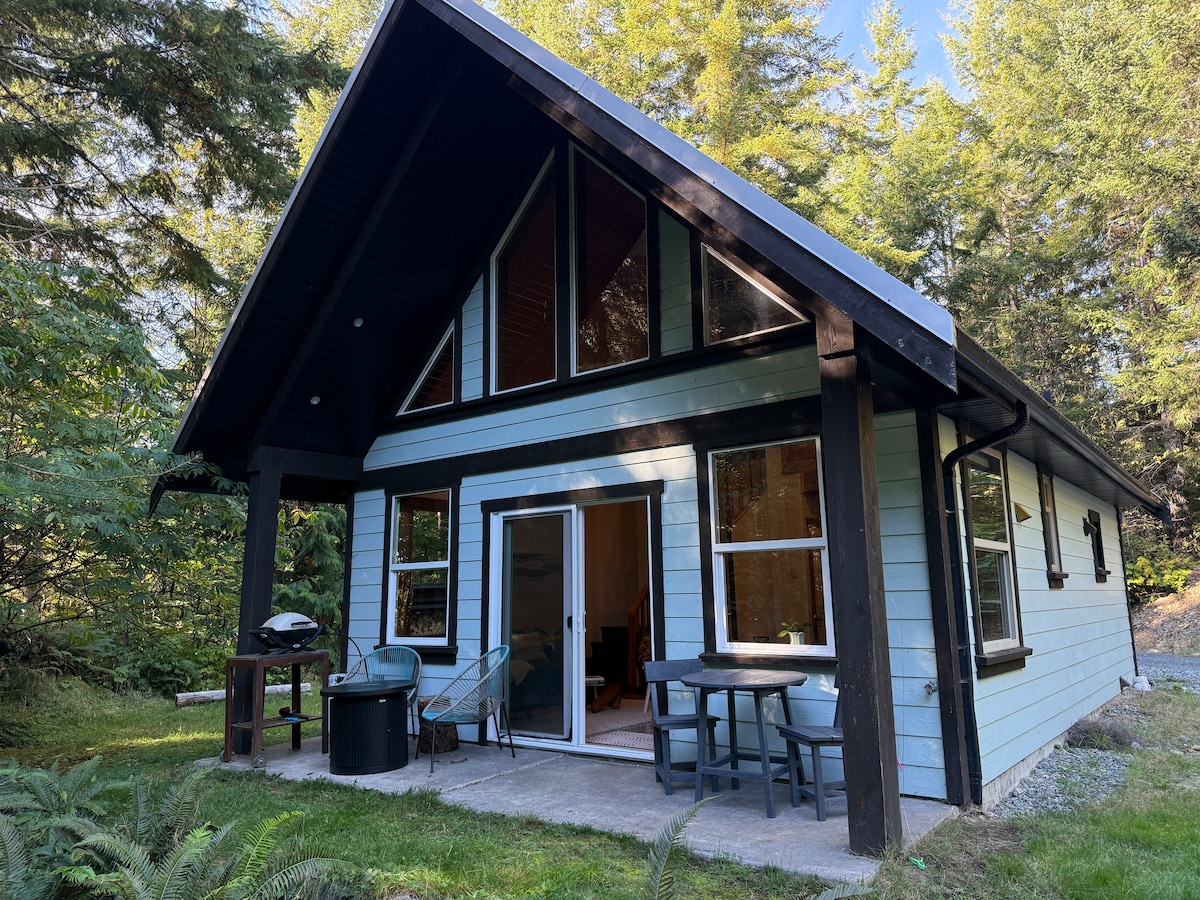 Land's End at Jordan River - The Small House - Houses for Rent in Juan ...