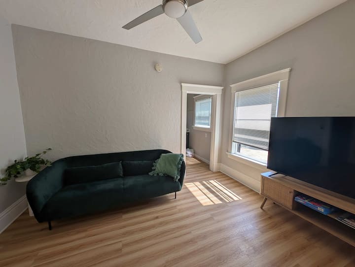 1br Alphabet District Apartment | Nw 23rd - Cathedral Park - Portland