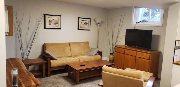 Stay In The Loops Too! The Basement Edition. - Kamloops