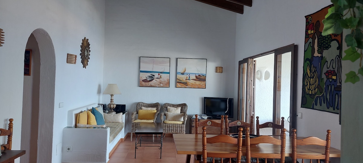 Top Airbnb: MINORCAN VILLA WITH AMAZING VIEWS in Ciutadella