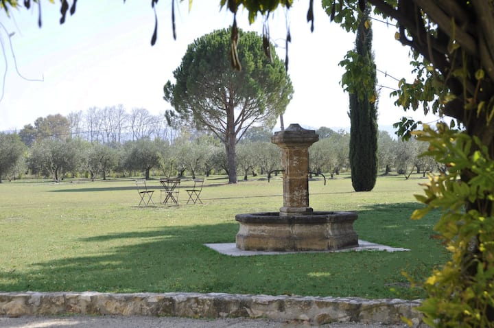 Suite De Charme Dans Mas Provencal - Les Baux-de-Provence