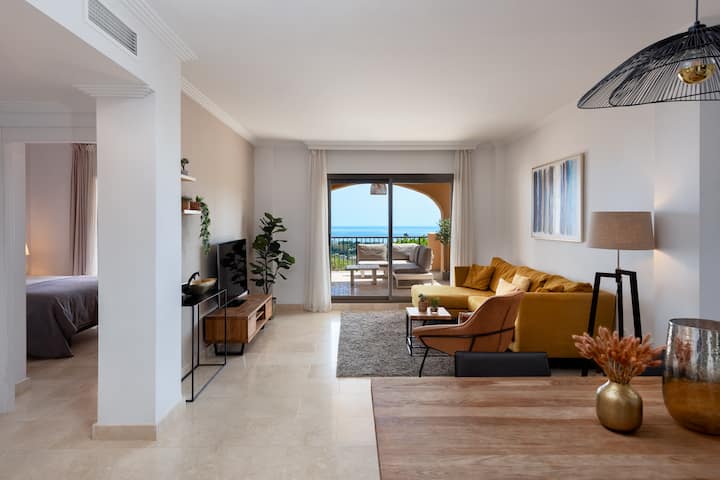 2br Middle Floor Apartment With Sea Views - Benahavís