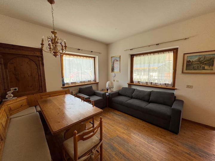 Ground Floor Flat With A Small Terrace In The Hear - Cortina d'Ampezzo