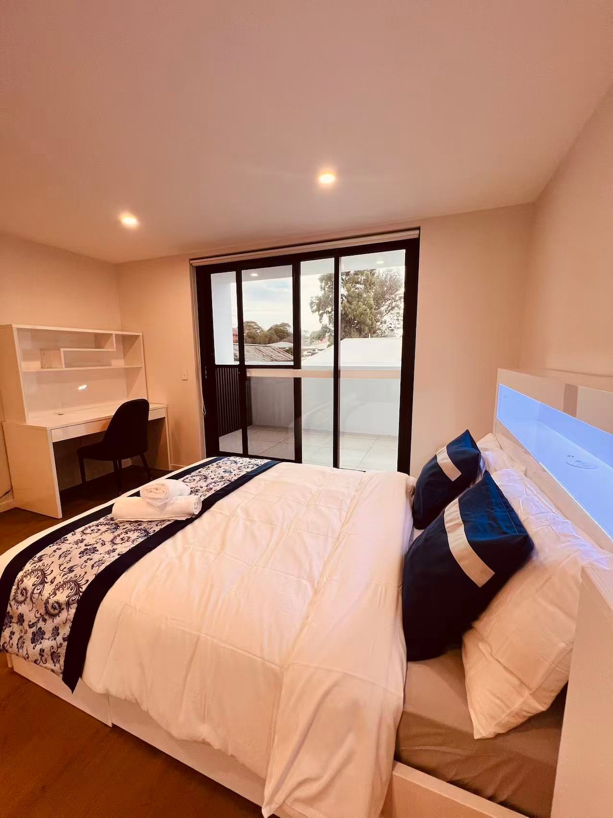 Ashfield New Spacious