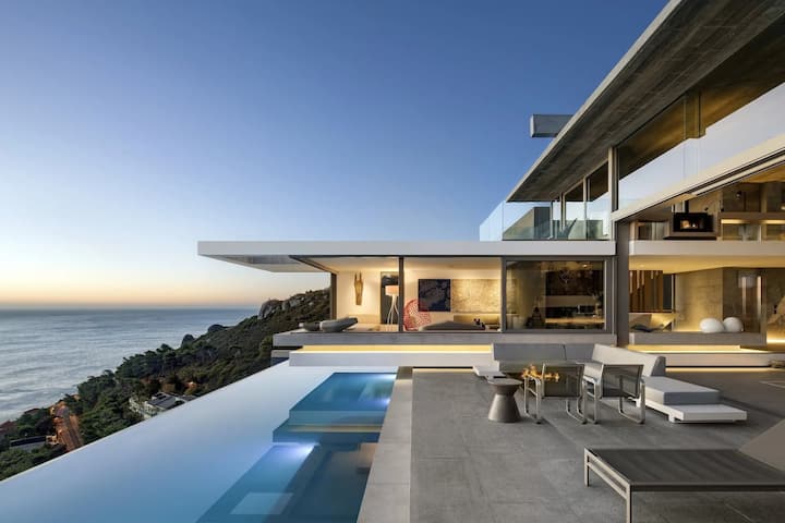 Beyond Villa
Vacation Rentals Atlantic Seaboard - Cape Town