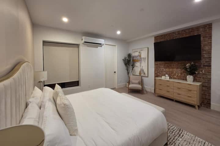 Luxury Harlem Townhouse | 10br | Sleeps 20 - New York