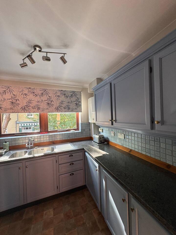 Prime Location 3-Bed Home Norwich