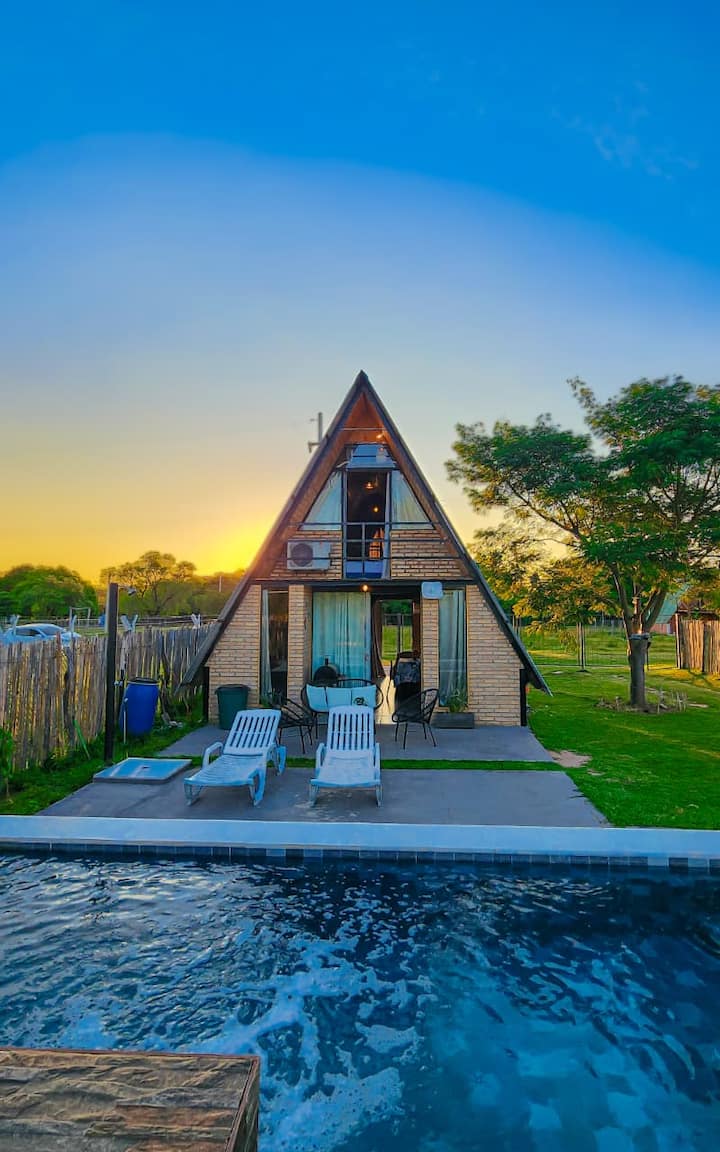 Cabaña Alpina Con Piscina Y Vista Al Cerro Matovi. - パラグアイ