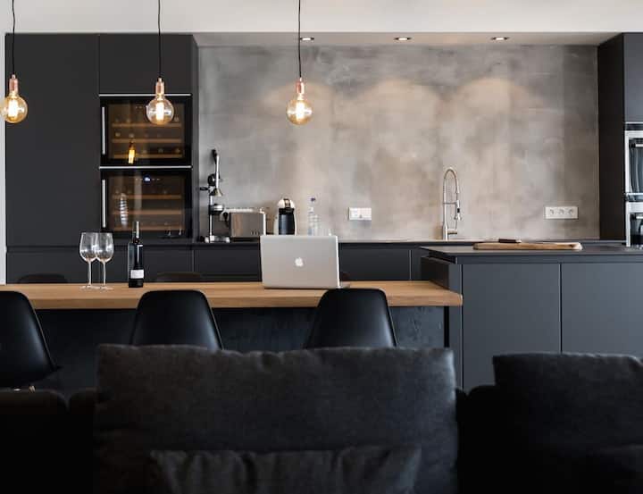 Modern Loft With 2 En-suites & Private Balcony - カイザースラウテルン