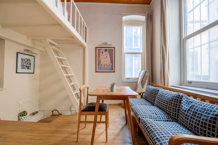 Duplex Apartment With A Jacuzzi In The City Center - Osmanbey