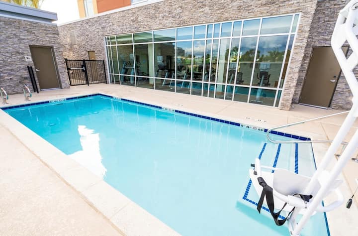 Stylish 3 Separate Hotel Suites W/ Breakfast - Ontario, CA
