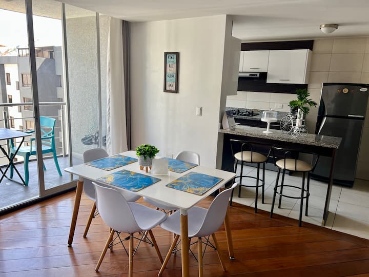 The Family Place | 3 Hab  4 Camas  La Carolina - Quito