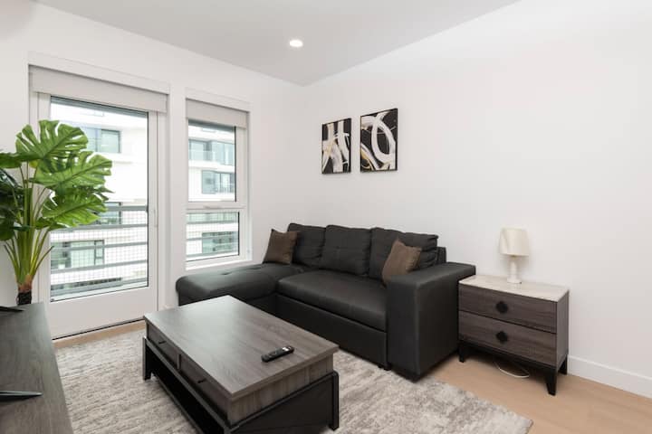 Stunning Hollywood 2br: Rooftop Oasis & City Views - 샌타클라리타
