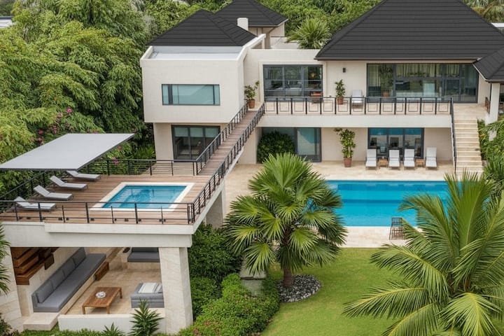 Villa Espada: Pools, Beach Club, Staff, Golf Carts - Punta Cana
