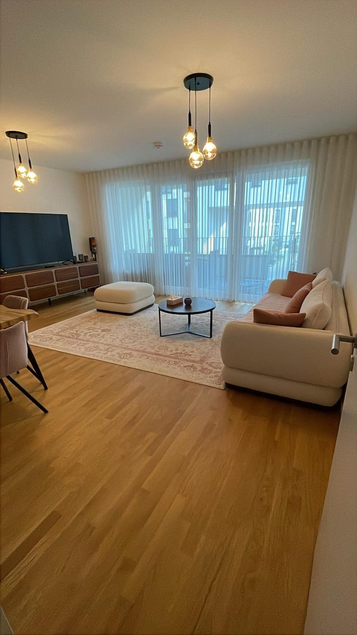 Hochwertig Ausgestattete All-inclusive Wohnung - Berlin