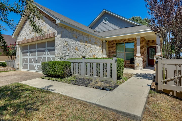 Pool Access & Yard! Kyle Home Near Wineries - Kyle, TX