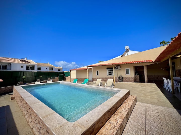 Albufeira Summer Villa 2 With Pool By Homing - Albufeira