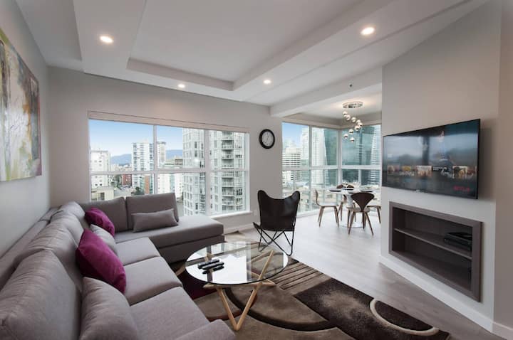5 Stars Luxury Condo Downtown Core 2br/2ba/3queens - Vancouver
