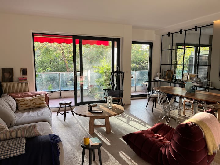 Appartement Face Aux Buttes Chaumont - フランス パリ