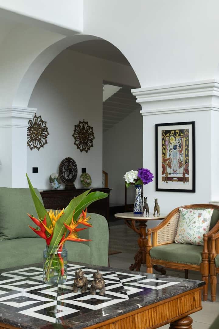 Living room image 9