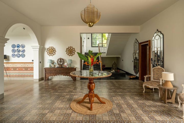 Living room image 12