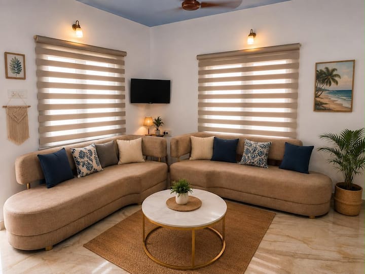 Living room image 2