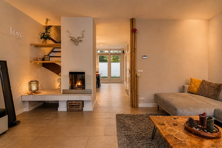 Luxe 2 Etage Appartement Met Haard Balkon En Tuin. - 에인트호벤
