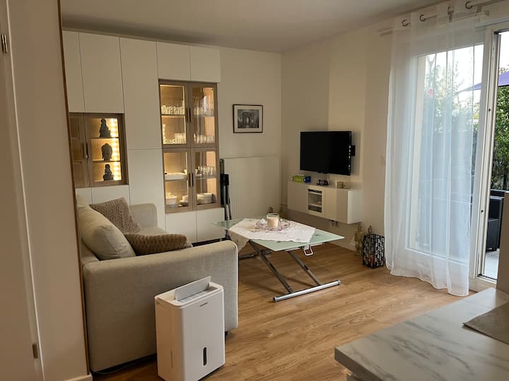 Studio Cosy Avec Jardin Et Parking Privé - Trappes