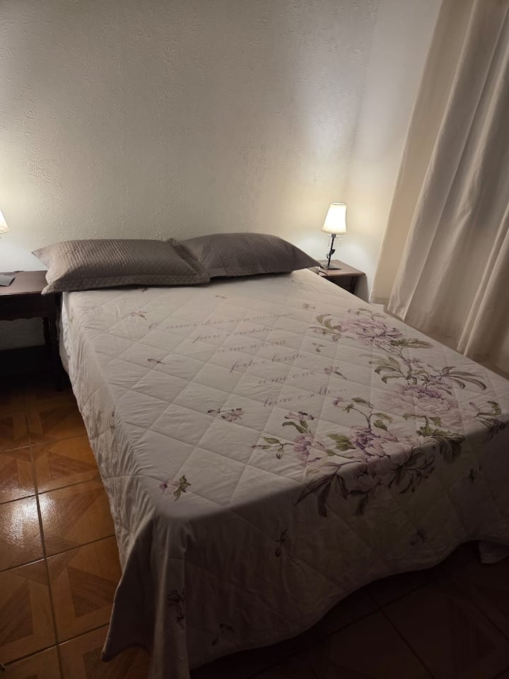 Dhomë gjumi 2