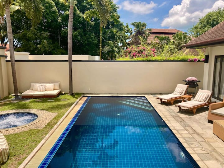Rawai Serene Spacious 2br Pool Villa Gardenjacuzzi - Phuket City Eyalet