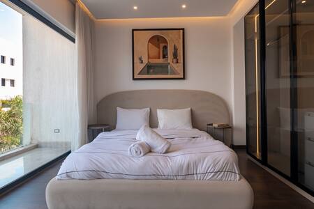 The Nest, 2BR Lakeview residence. — 2