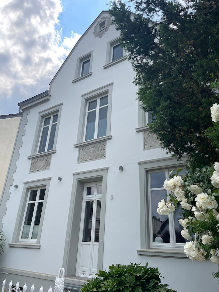Naturnahe Altbauwohnung In Düsseldorf Itter - Düsseldorf