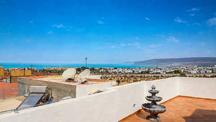 Ocean View Rooftop & Surf Stay - Tamraght - Taghazout