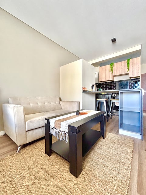 Top performing Airbnb: Boutique loft: balcony, grill and washing machine in Rosario