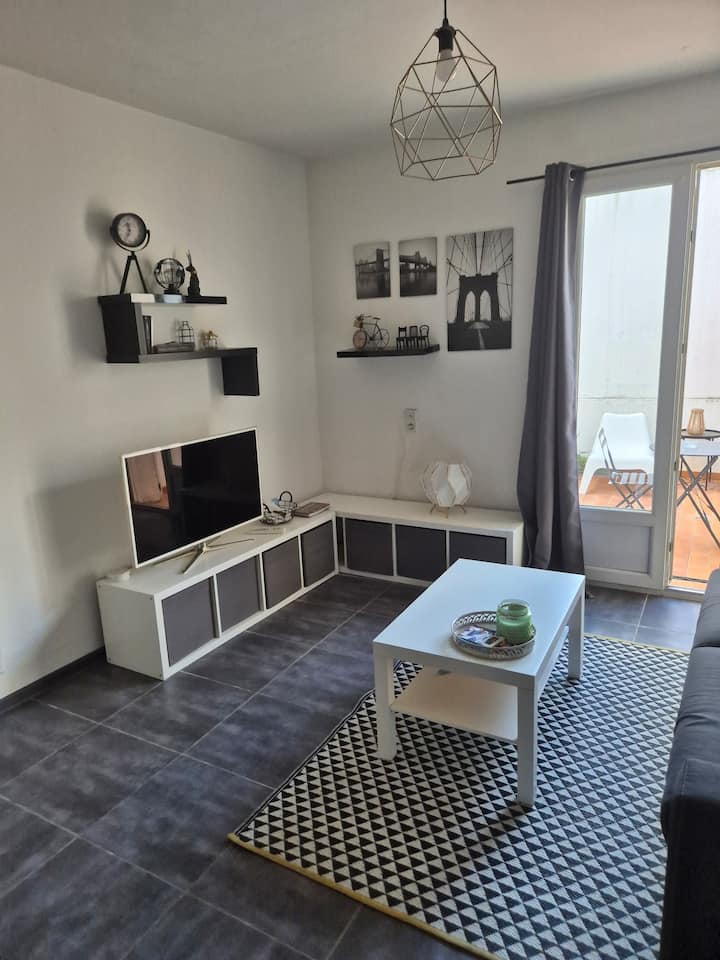 Studio Meublé Port-saint-louis-du-rhône - Port-Saint-Louis-du-Rhône