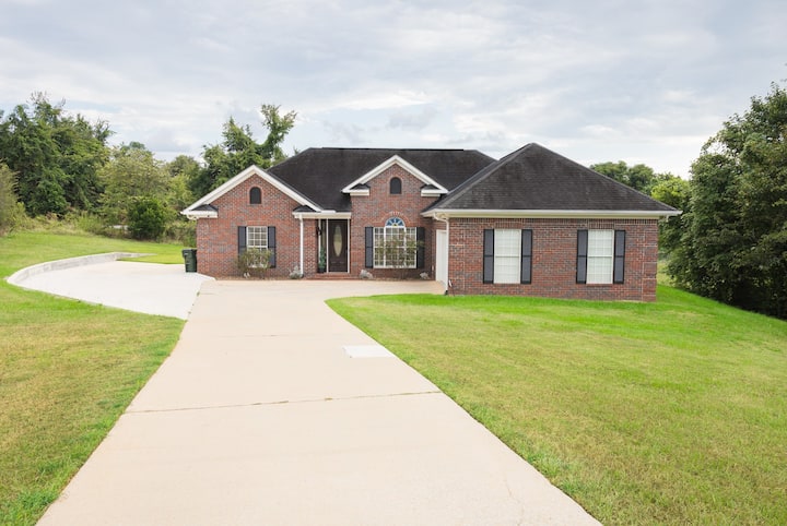 Game-day House Minutes From Bryant-denny Stadium - Tuscaloosa, AL