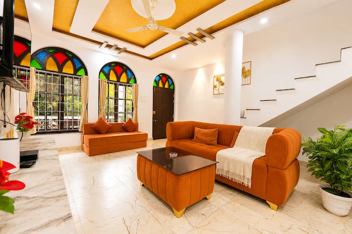 Living room image 5