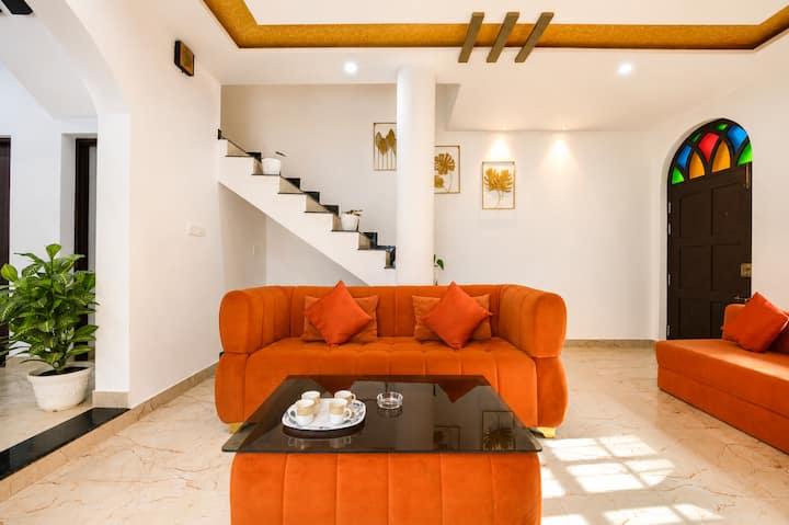 Living room image 3