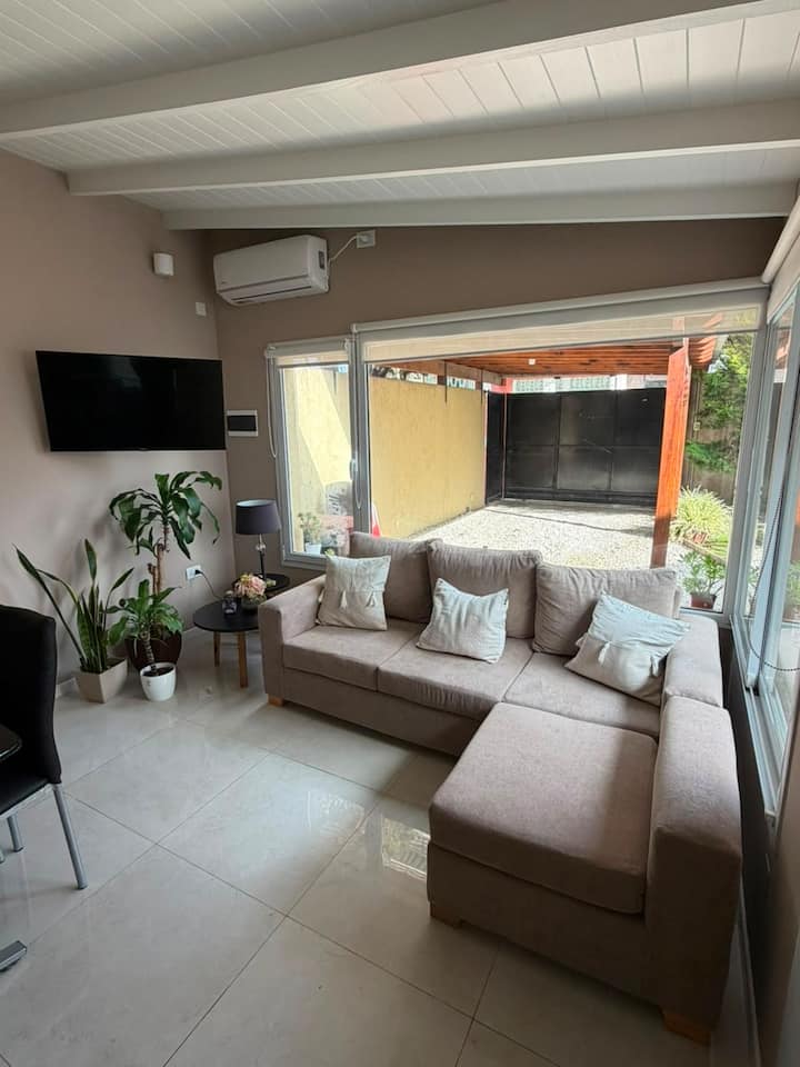 Casa A Dos Cuadras Del Mar Y Dos Del Centro - Miramar