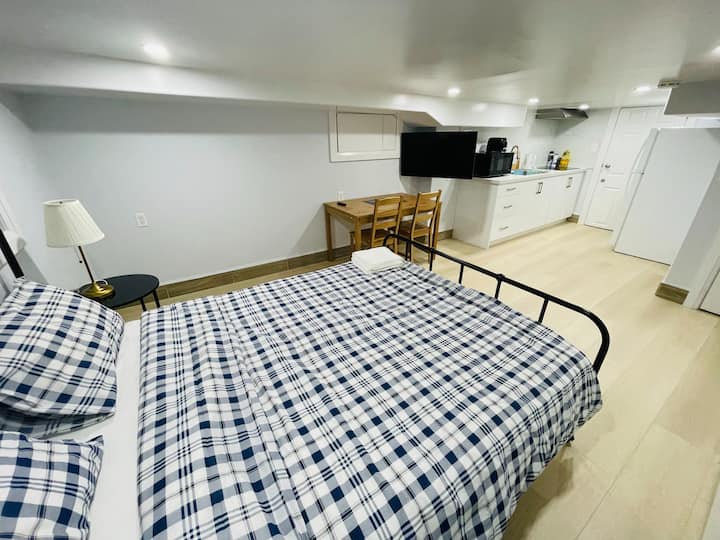 Cozy Private Studio Heart Of Downtown Toronto - Toronto