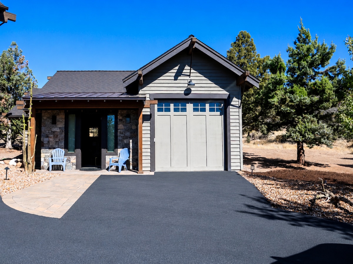 The High Desert Casita - Cabins for Rent in Powell Butte, Oregon ...