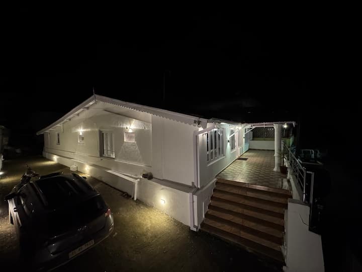 Brit Villa Heritage Stay - ウダガマンダラム