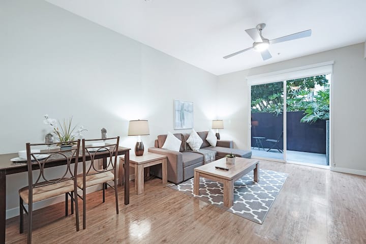 Pasadena Studio | Near Shops And Dining - Pasadena, CA