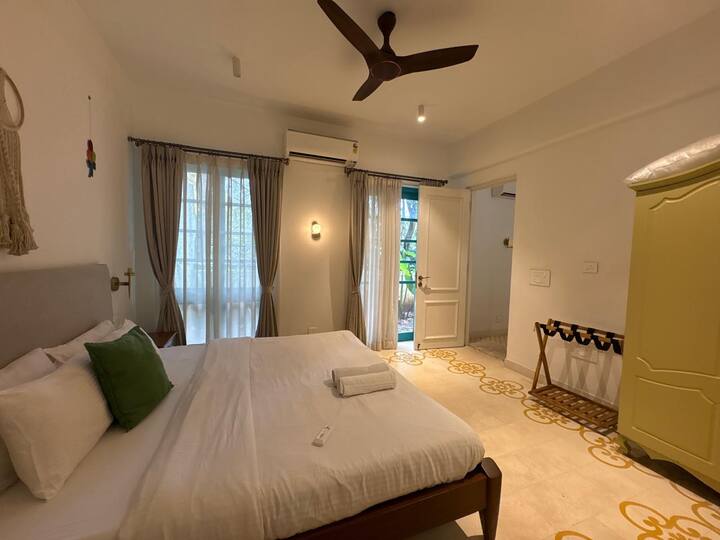 Bedroom 2 image 2